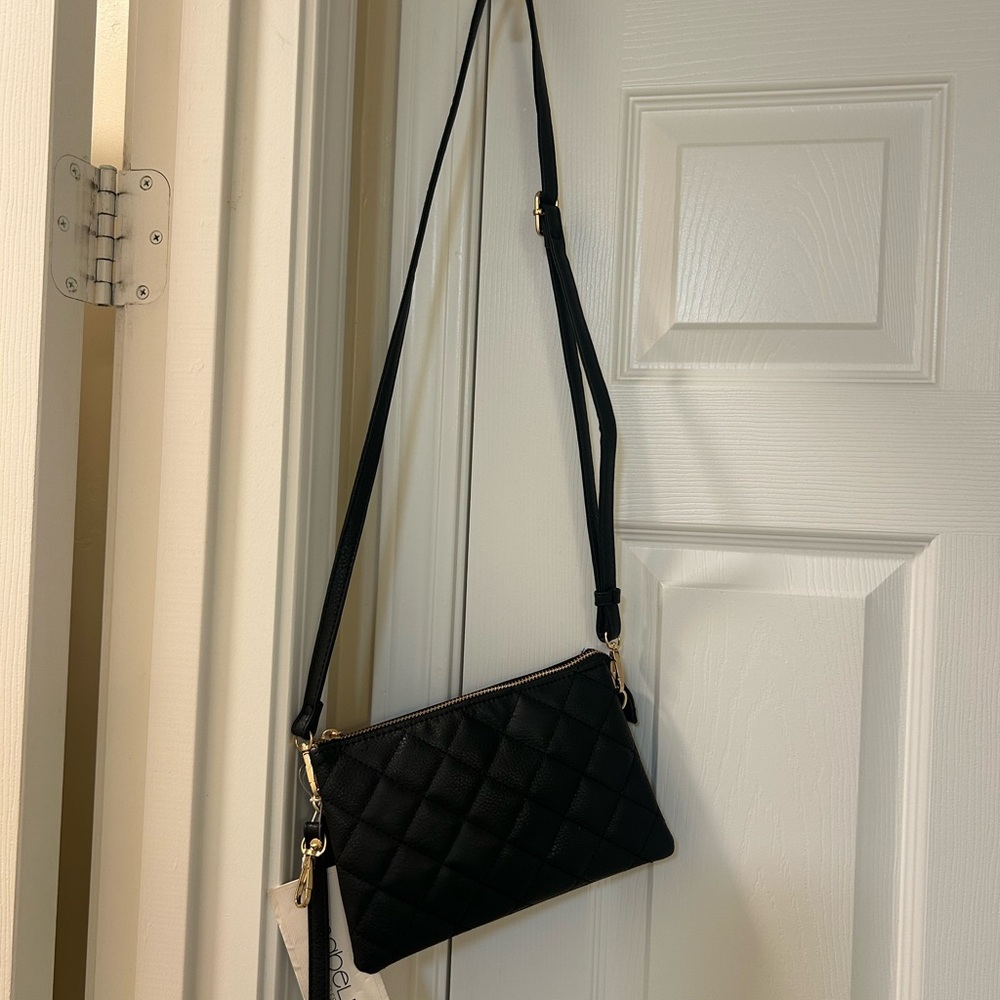 Chic Black Quilted Crossbody Bag